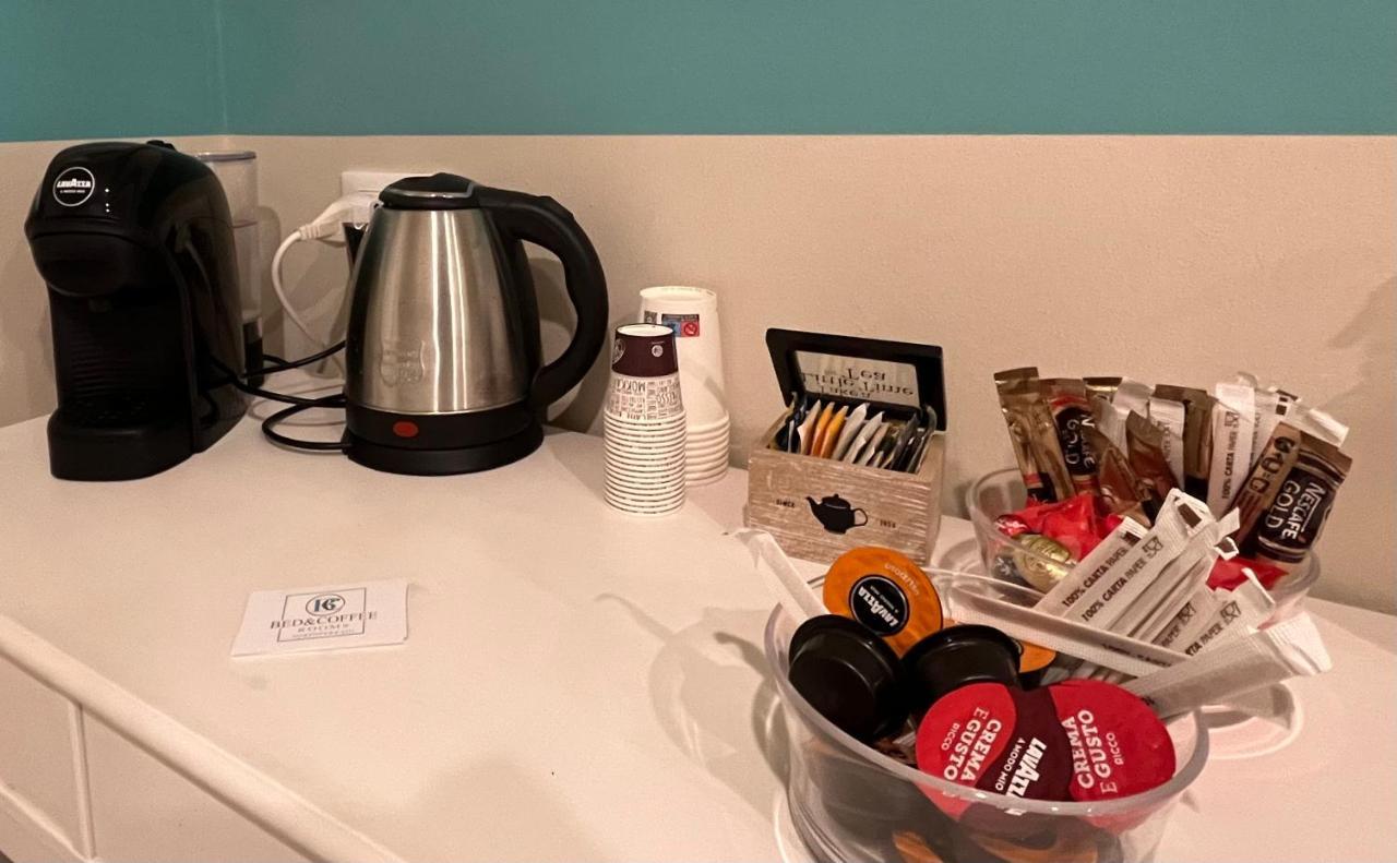 Bed And Coffee Rooms ポルトフェッラーイオ エクステリア 写真