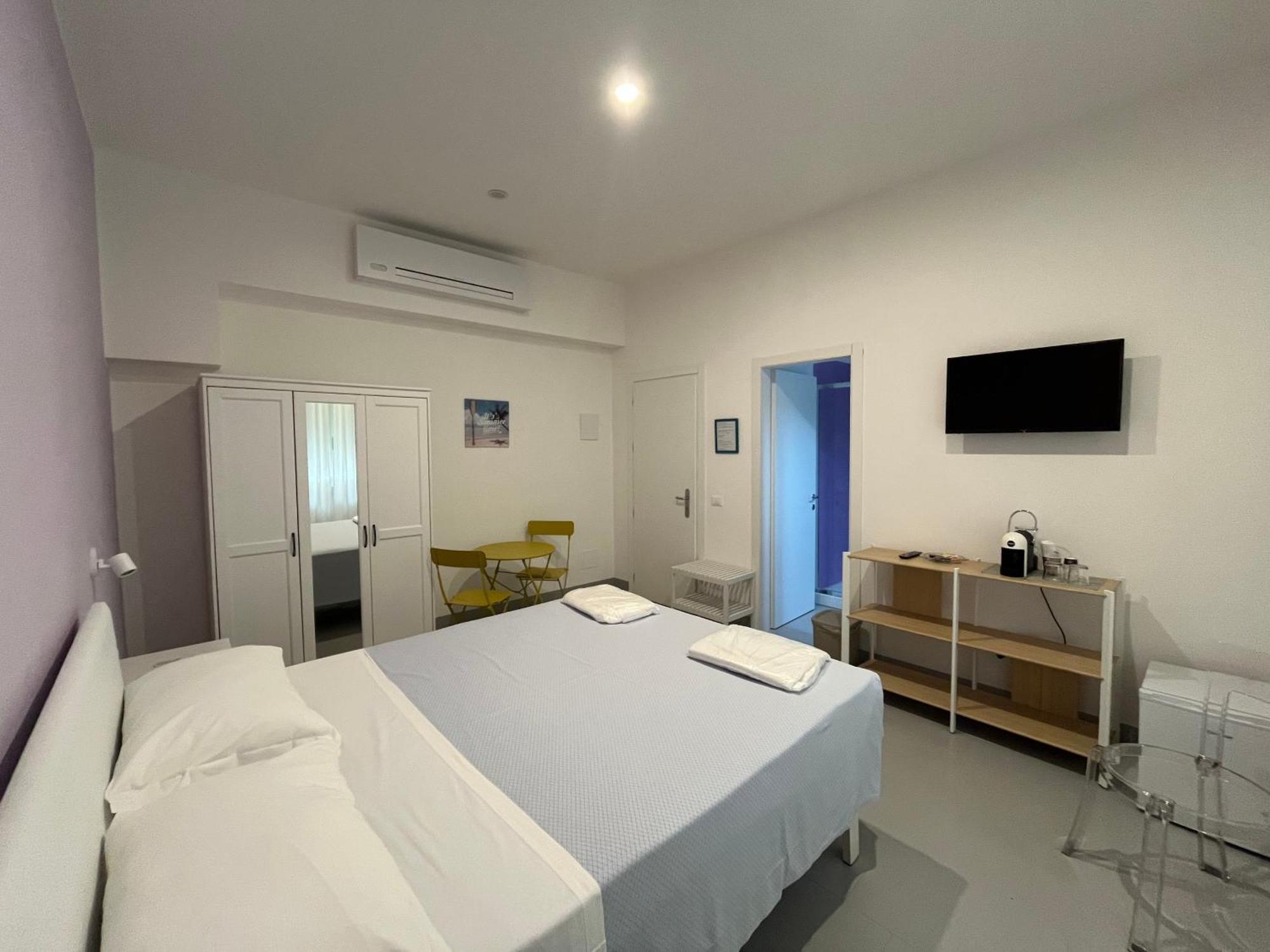 Bed And Coffee Rooms ポルトフェッラーイオ エクステリア 写真